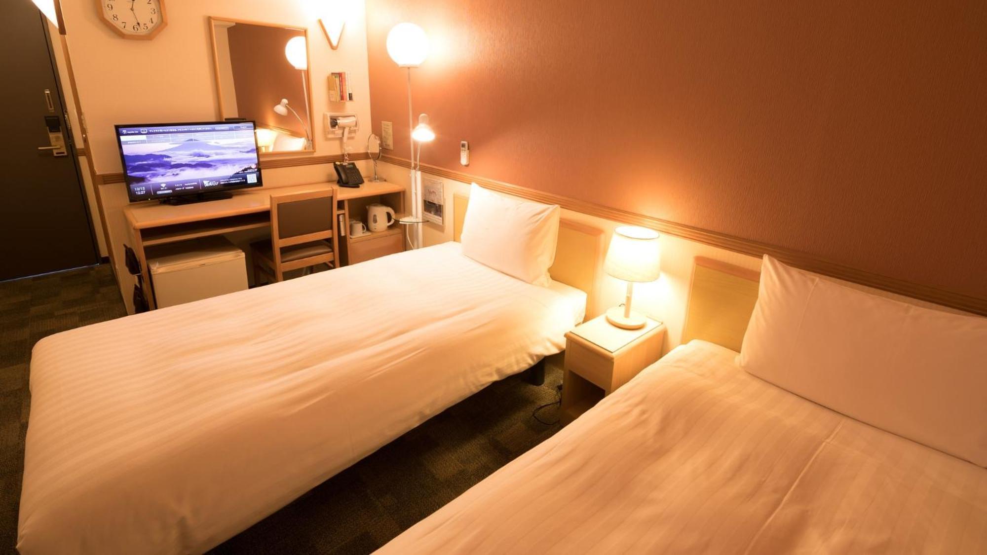 Toyoko Inn Sakudaira-Eki Asama-Guchi Room photo